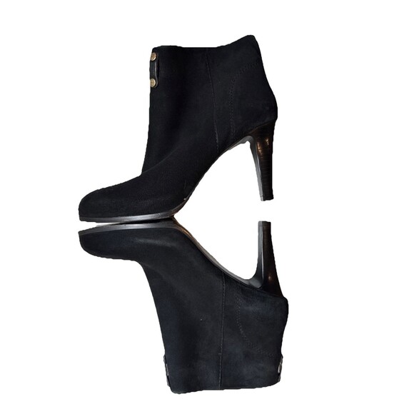 Tory Burch Size 7 Black Luxe Suede Round Toe Stiletto Zip Ankle Boots $450 - Picture 1 of 15